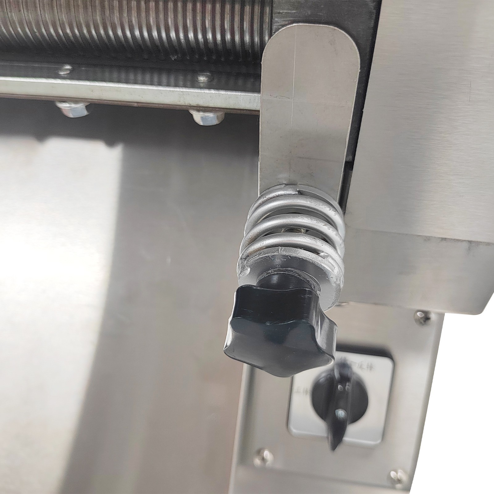 USED! 11.4" Electric Dough Roller Noodles Sheet Maker 110V 1.5KW 1.5mm Cutter