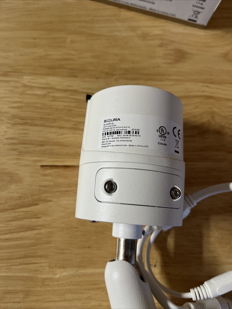 SIQURA BL2002F4-EI Bullet Camera Open Box No Screws