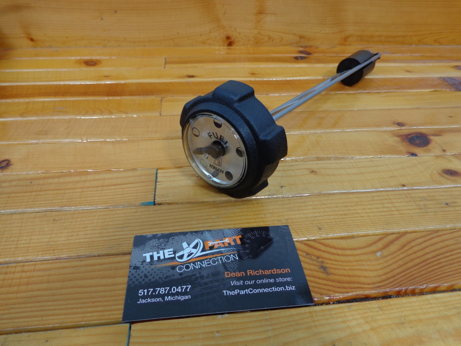 EZ-GO 1972 AND UP GOLF CART GAS CAP WITH GAUGE FITS MARATHON MEDALIST MPT TXT