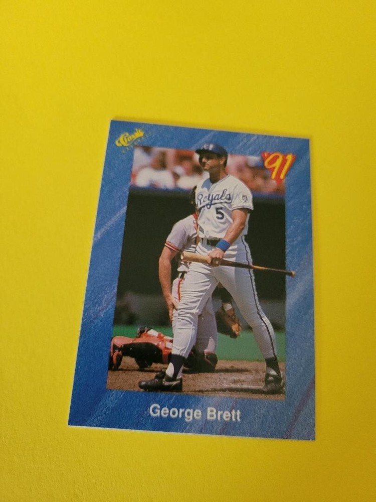 !!!     GEORGE BRETT   CLASSIC  BASEBALL CARD $$