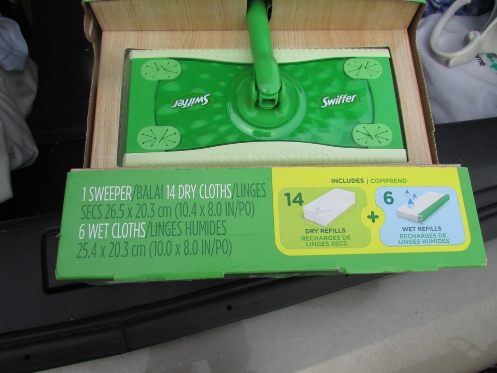 New Swiffer Sweeper Dry & Wet Set