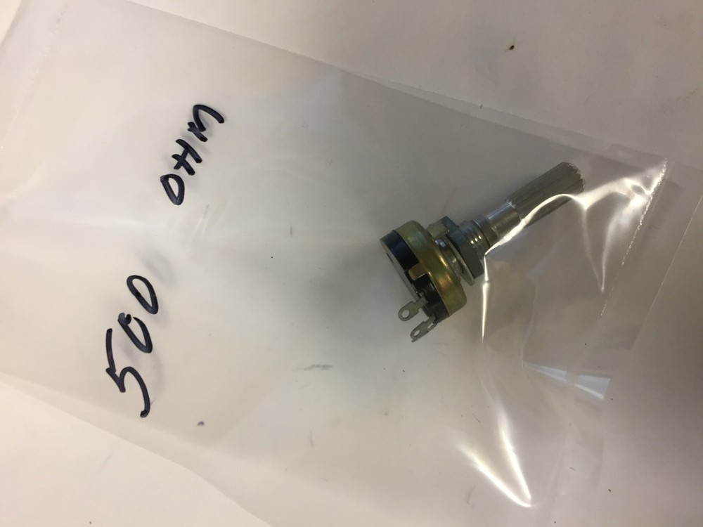 500 OHM POTENTIOMETER   NOS