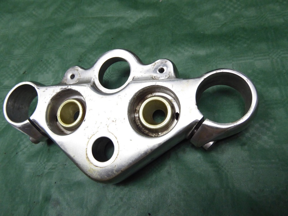 TRIUMPH THUNDERBIRD 900 LEGEND (int.c2*) FORK BRIDGE