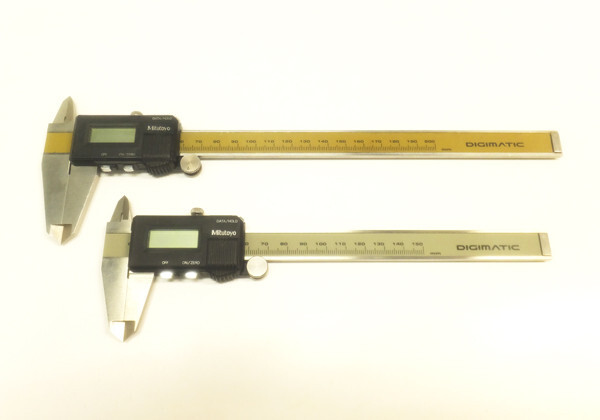 Mitutoyo Digimatic Caliper CD-15 CD-20 Measuring Range 150mm 200mm 2set