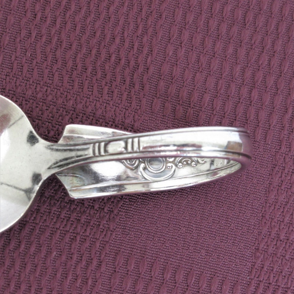 Harmony House Maytime curved handle baby spoon silverplate flatware