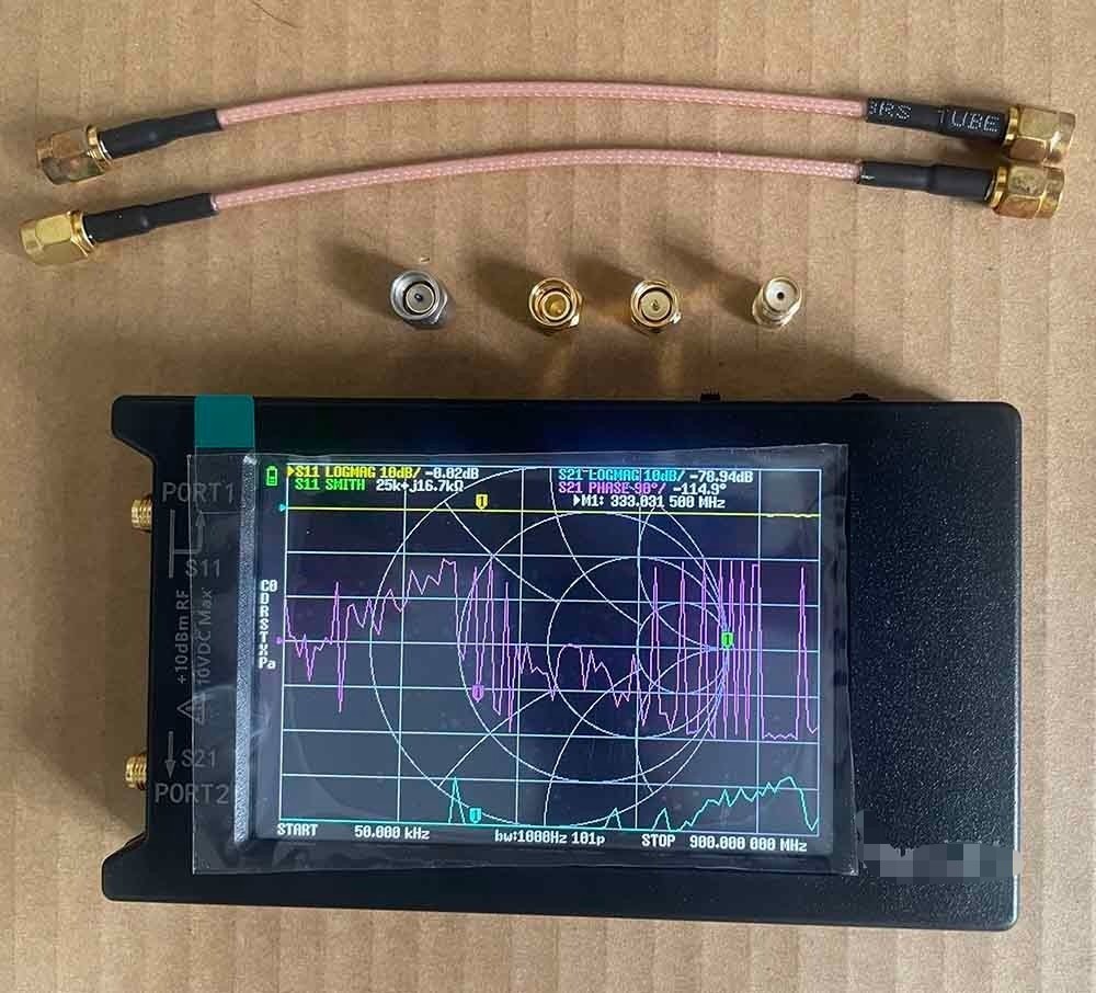 50KHz-1.5GHz Vector Network Analyzer W/ 4" LCD for UHF Antenna