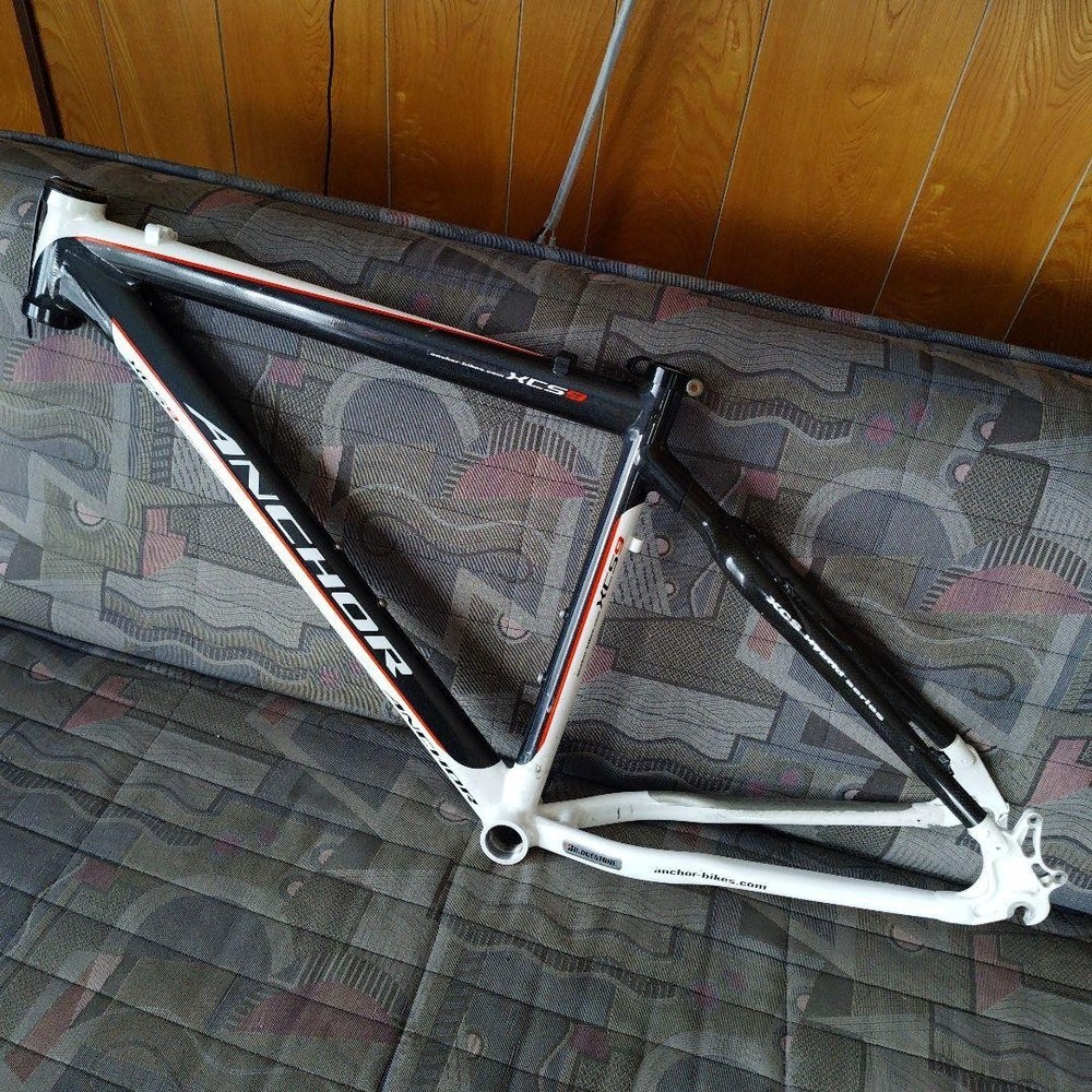 Bridgestone Anchor Frame