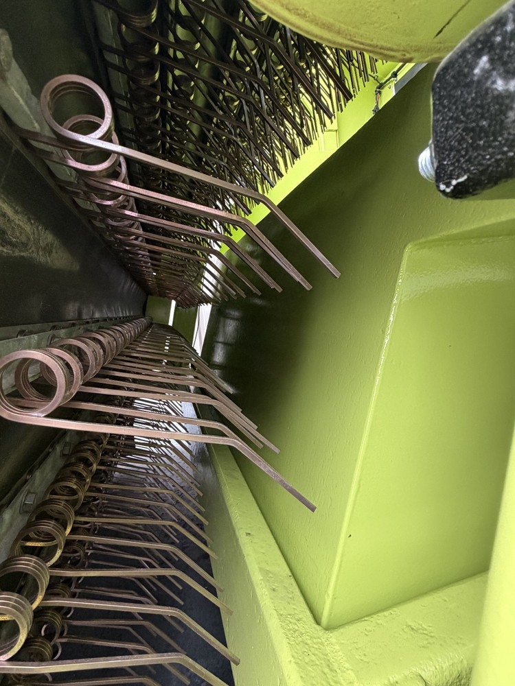 Barber ROAD RAKE Model 200 Engine Powered Roadway Litter Collection Machine