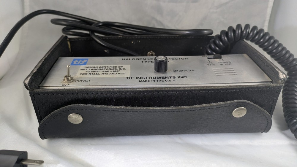 TIF Instruments Inc. Halogen Leak Detector Type H - 10A
