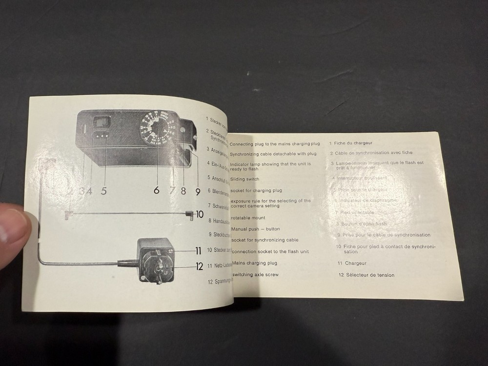 Metz Mecablitz 180 Camera Flash Operating Instructions