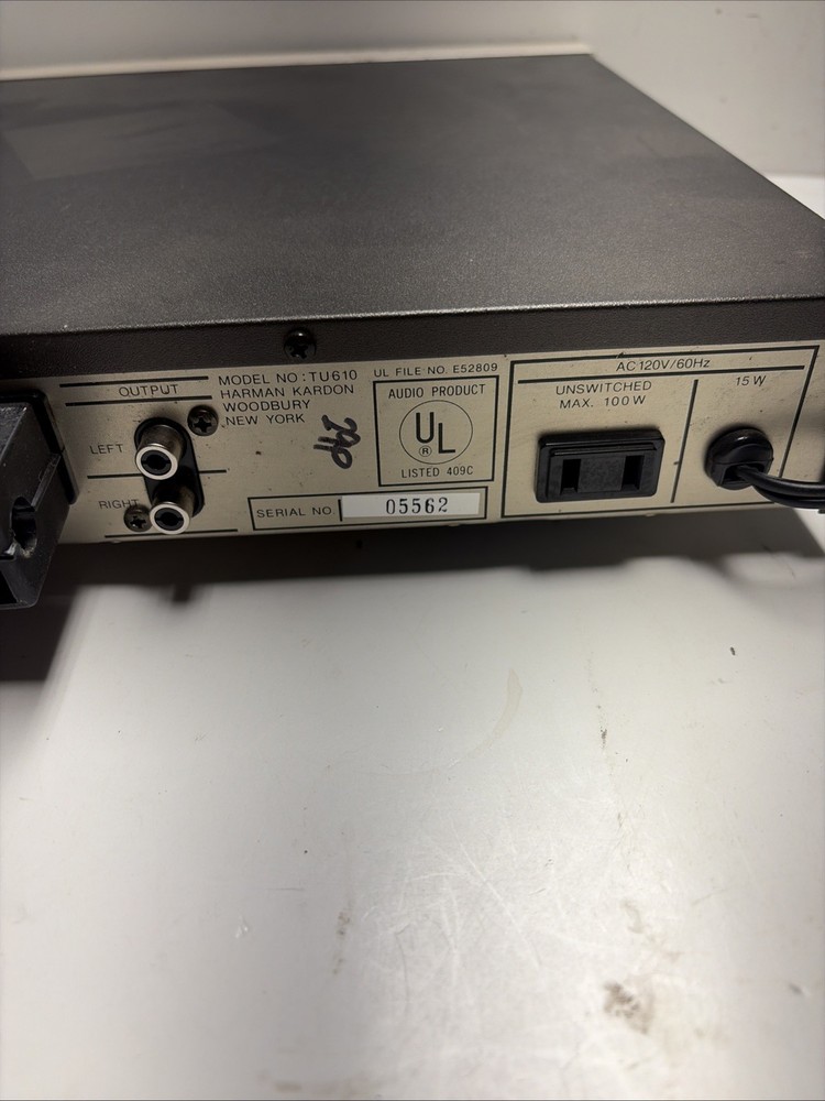 Harman Kardon TU610 Linear Phase AM/FM Tuner Silver Tested Working