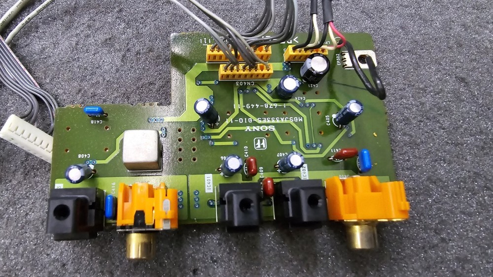 Sony MDS-JA333ES. Digital Input/Outputs