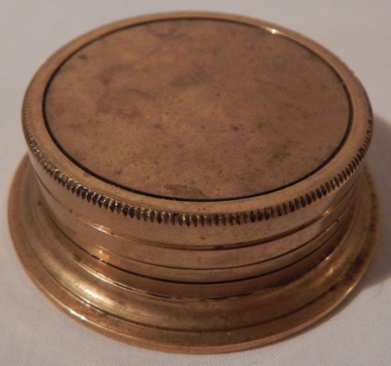 NICE VINTAGE SOLID BRASS COMPASS/SUNDIAL COMBINATION