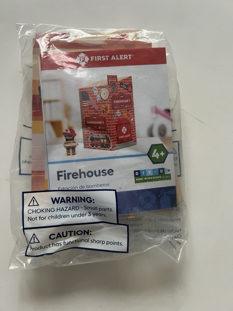 Lowe's JR. DIY BUILDER BUNDLE - 6 KID'S WORKSHOP KITS! Includes JR BUILDER PATCH