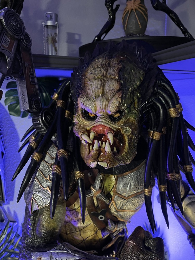 Custom Wolf Predator Statue 1:2 Scale Alien Vs Predator