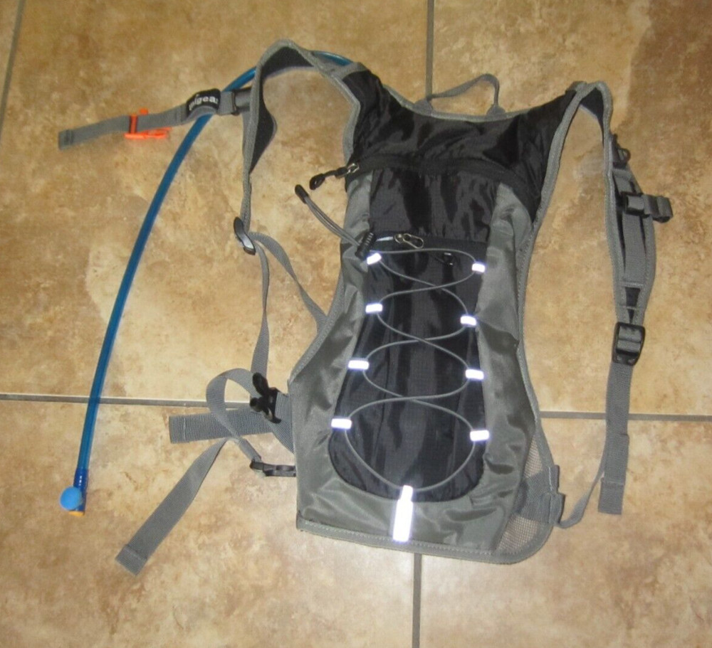 Unigear Hydration Pack Backpack with Bladder for Running Hiking Gray Black