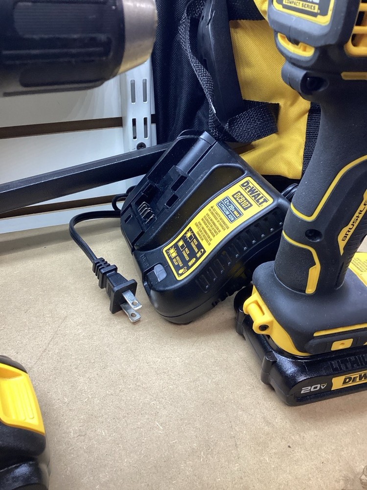 DEWALT IMPACT & DRILL SET (AST005772)