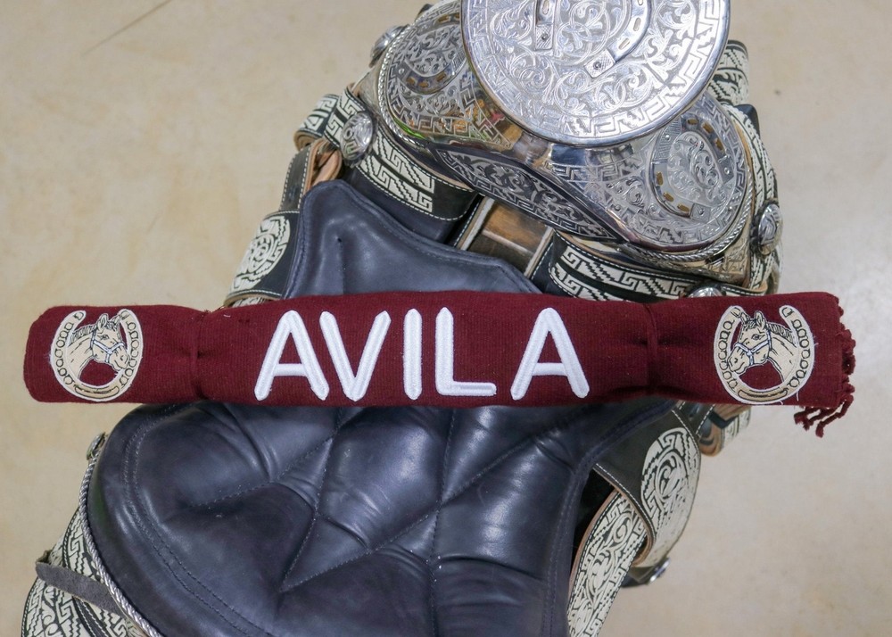 Avila Maroon Vino Sarape Charro Saddle