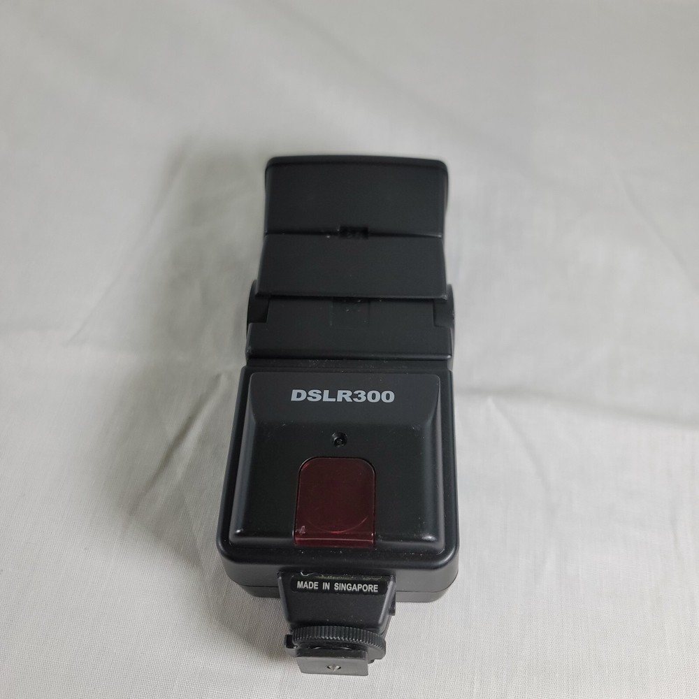 Precision Design DSLR300 Auto Electronic Flash, Low Voltage High Power Flash