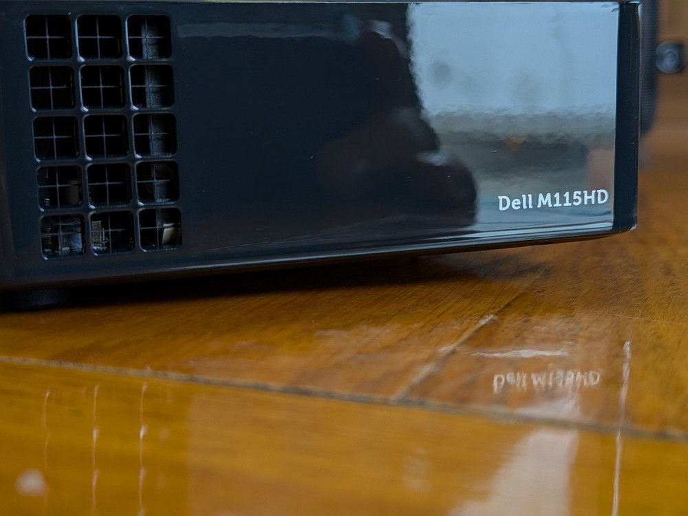 Dell M115HD LED Projector - DOES NOT INCLUDE TRIPOD - REFURBISHED