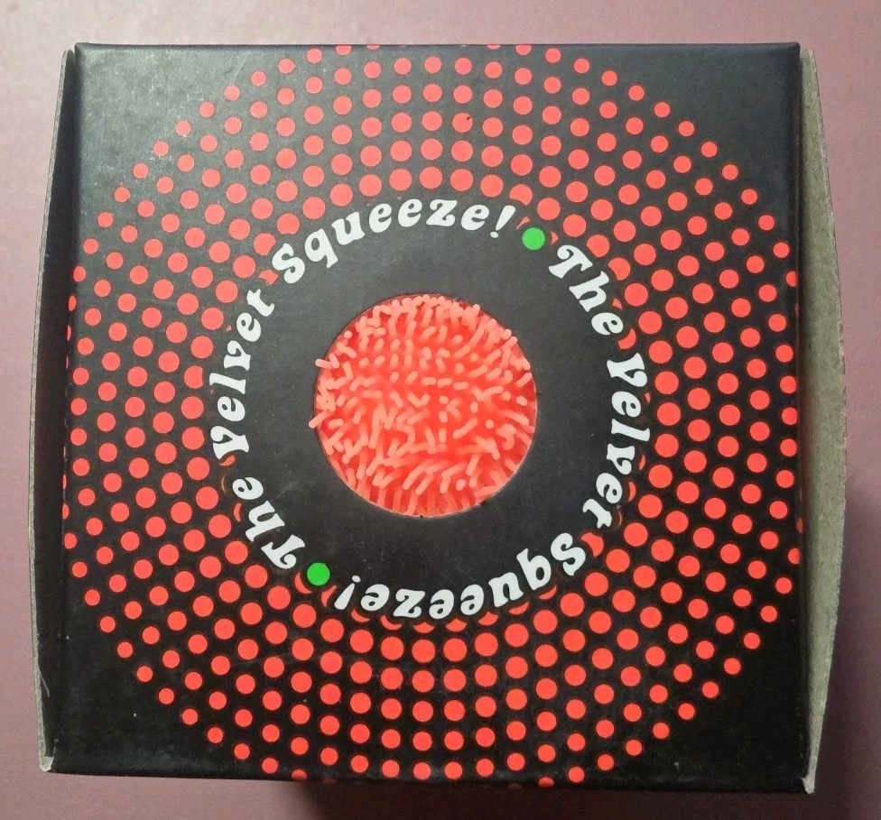 NeeDoh Fuzz Ball Orange
