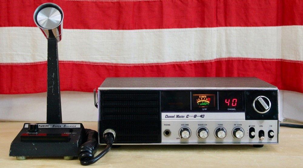 Channel Master Command Base 40 CB Base Station w/Turner Super Sidekick Mic