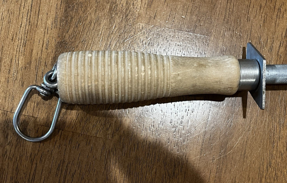 True-Edge Sharpener/Steel, Beehive Style Wooden Handle, EUC