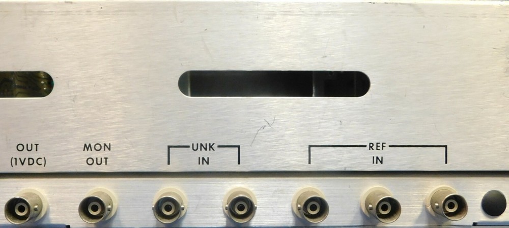 Unholtz Dickie V100 Calibration Comparator Untested