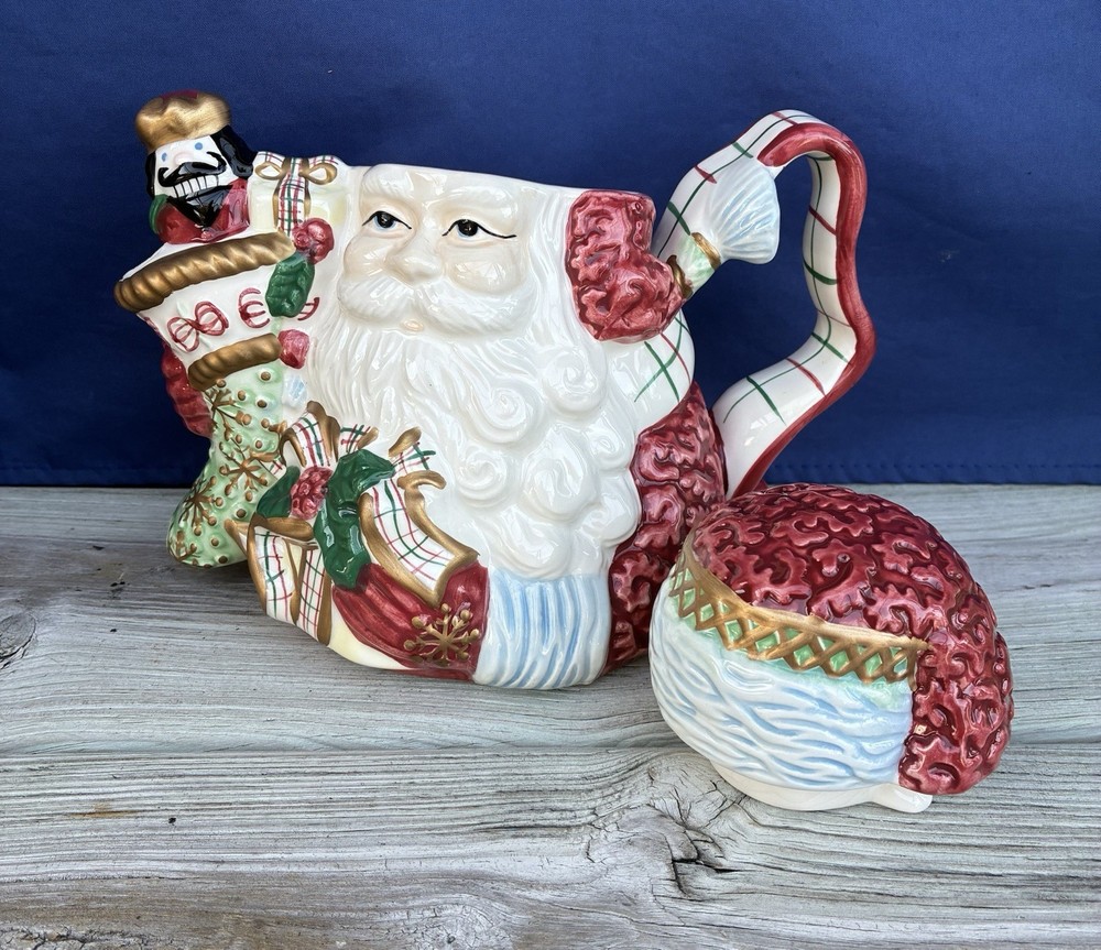 Vintage St. Nicholas Teapot by Avon