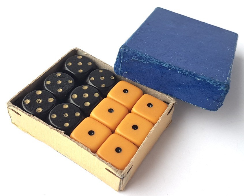 Set Cube Bakelite Original Packaging around 1920 L718