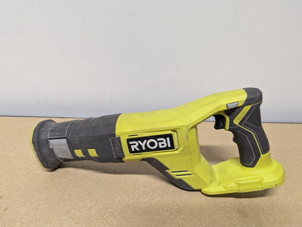 Ryobi PCL515 18V Cordless Reciprocating Saw
