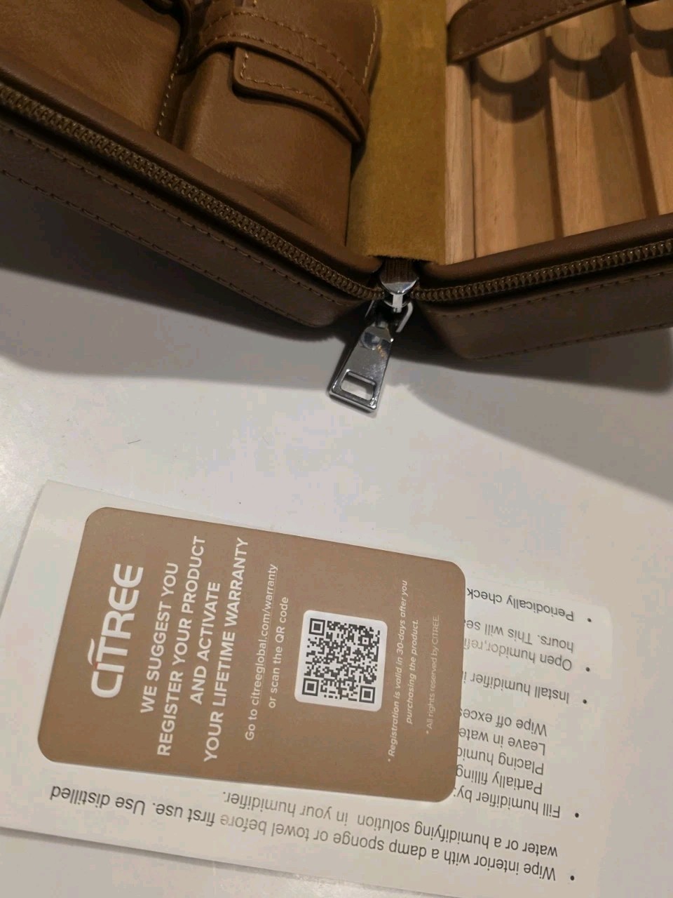 CiTree Cigar Travel Humidor, Wood Leather Medium Brown Never Used With Acc