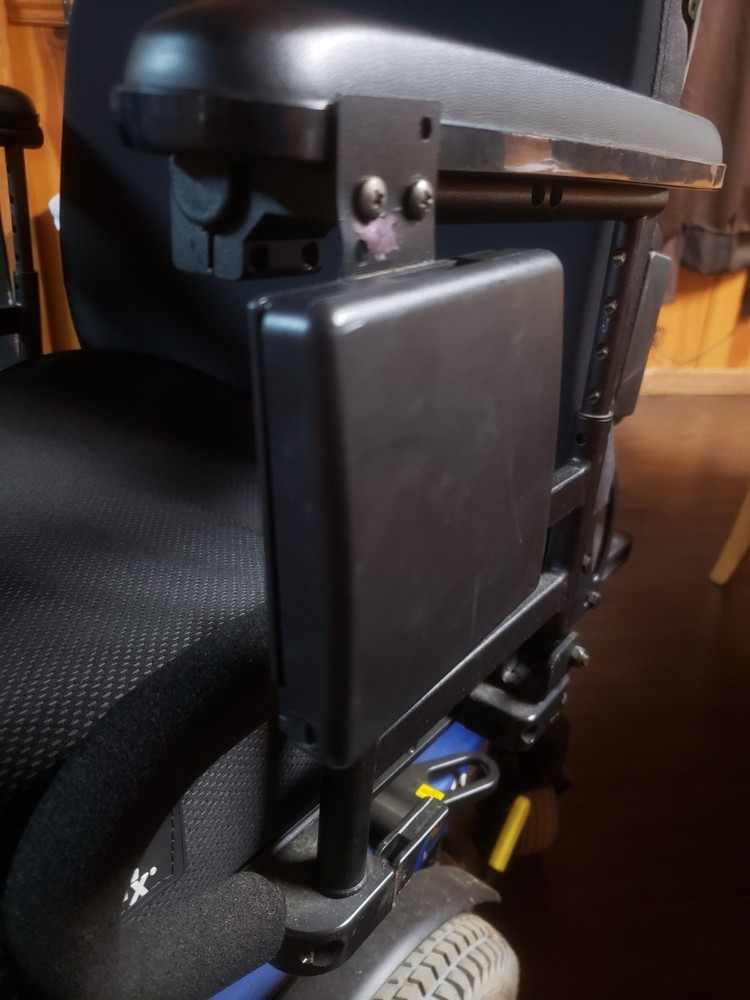 Quantum Edge Q6 2.0 Original Cup Holder Foldable And Adjustable.