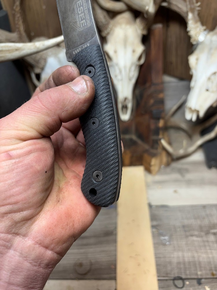 Esee JG5 V2 G10 Handles