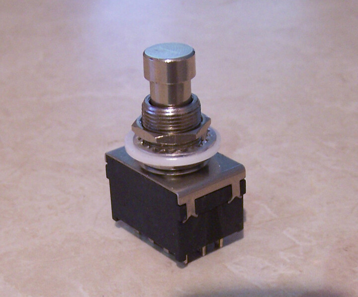 4PDT Footswitch Latching Switch