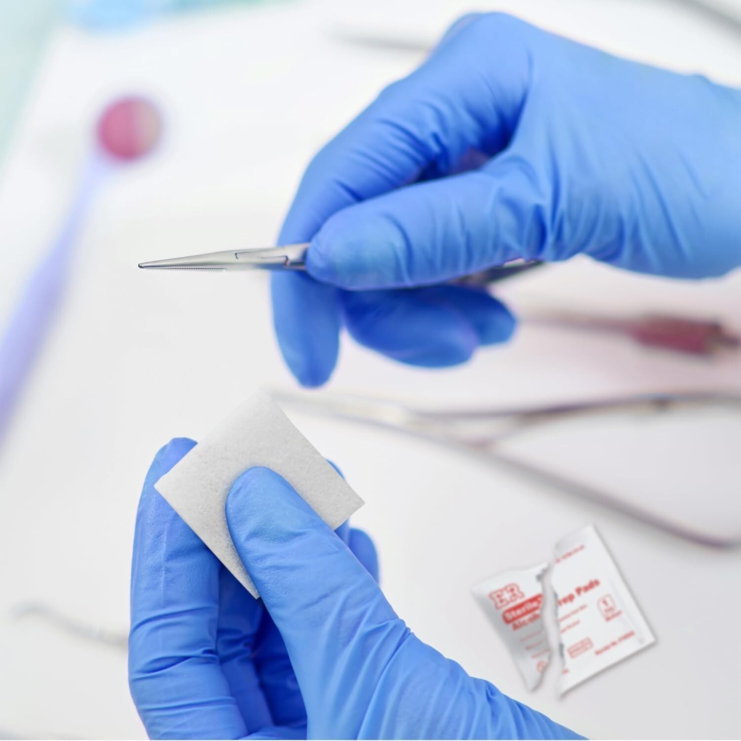 Ever Ready First Aid Alcohol Prep Pads Individually Wrapped Swabs - 200 Pads