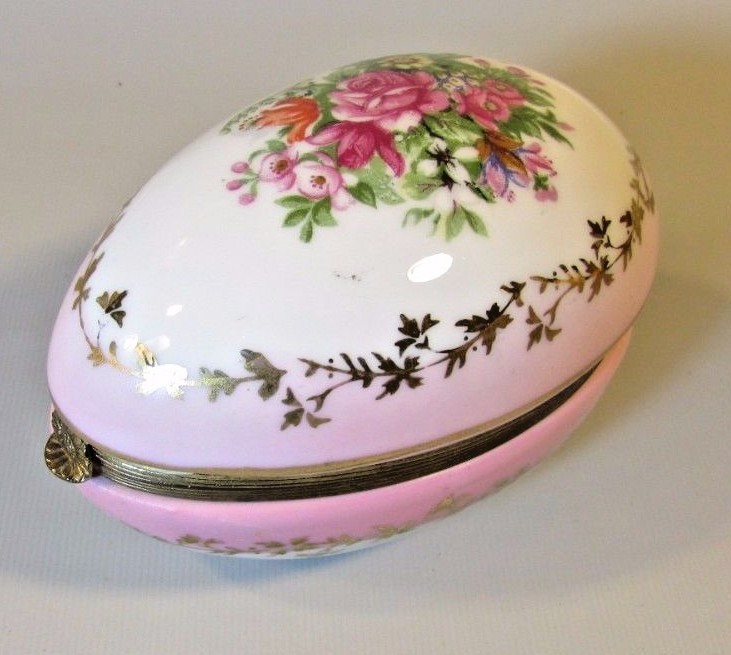 Trinket Ring Vanity Box Egg Shape floral flowers - NICE