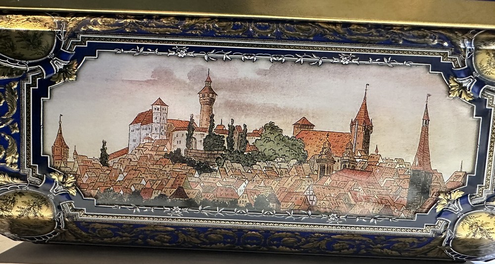 Lebkuchen-Schmidt Nurnberg Germany 2010 Biscuit Cookie Tin Box Container/inserts