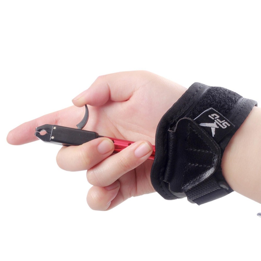 Pulley Arch - Triggering The 360-degree Adjustable Strap -