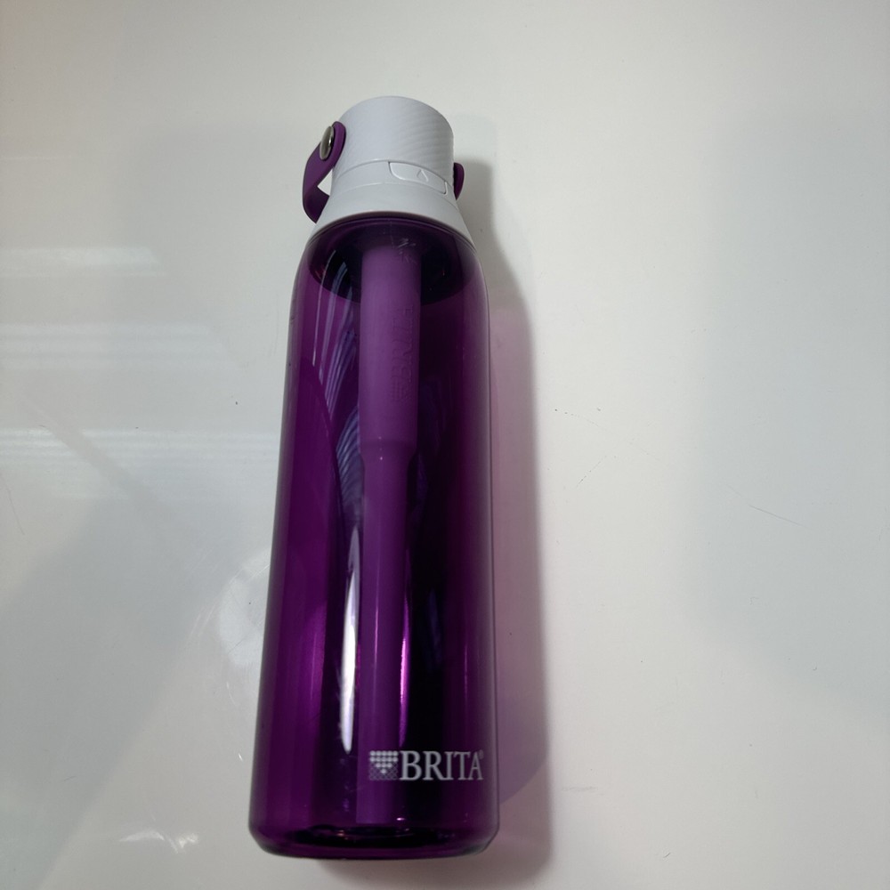 BRITA FILTERING WATER BOTTLE Purple