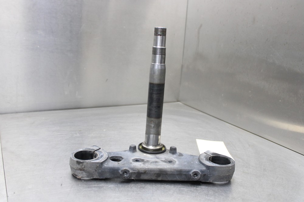 2008 Suzuki Boulevard C50 Lower Triple Tree Clamp