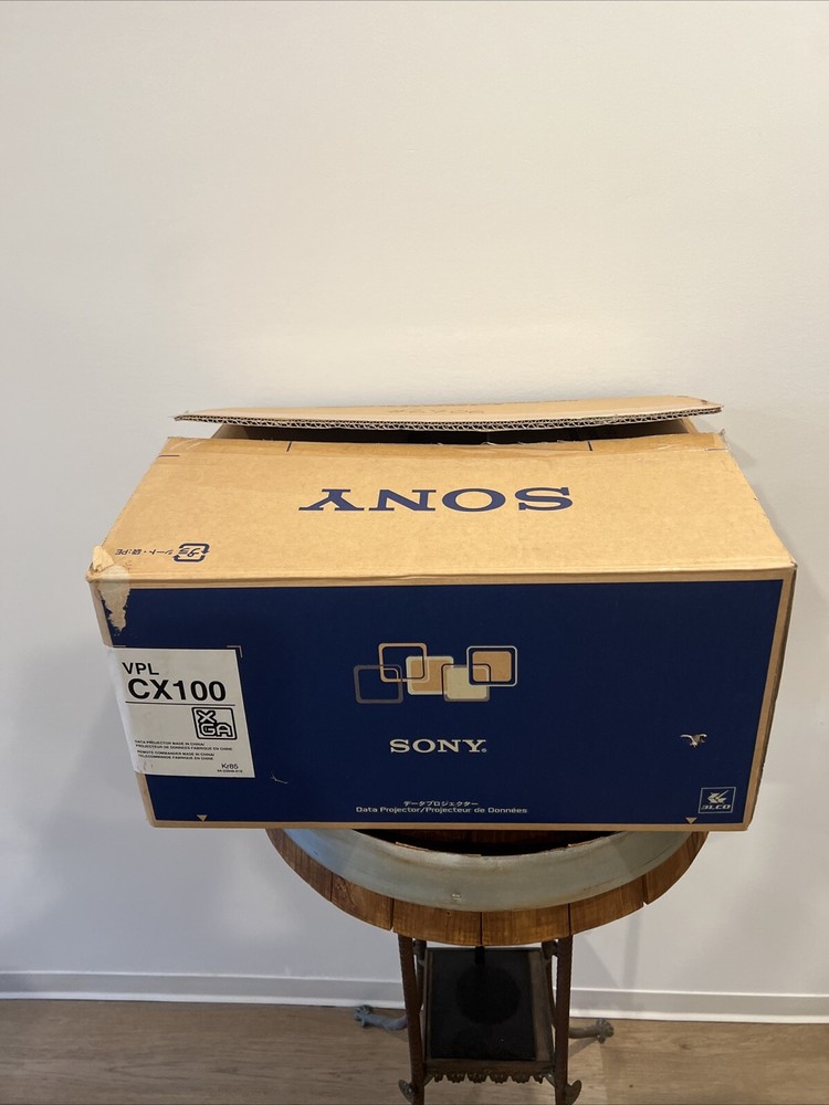 Sony VPL-CX100 Multimedia Projector New Open Box