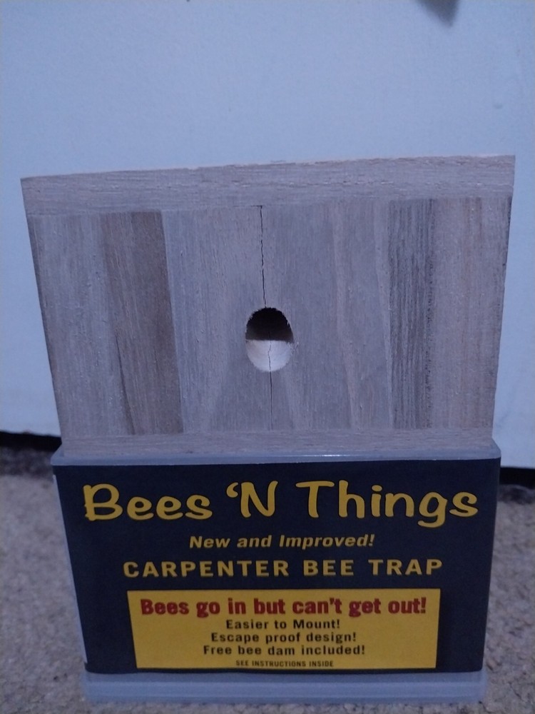 Bees N Things Outdoor Carpenter Bee Hanging Trap with 15 ft. Coverage