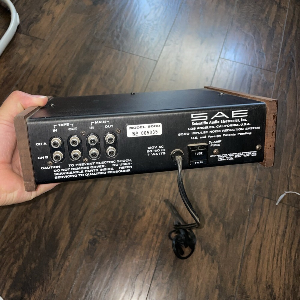 SAE Impulse Noise Reduction System model 5000 “Pop & Click” reduction for Vinyl