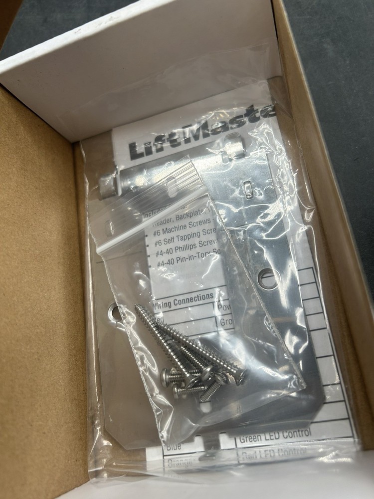 Liftmaster SRDRST Standard Smart Reader with Multi-Technology