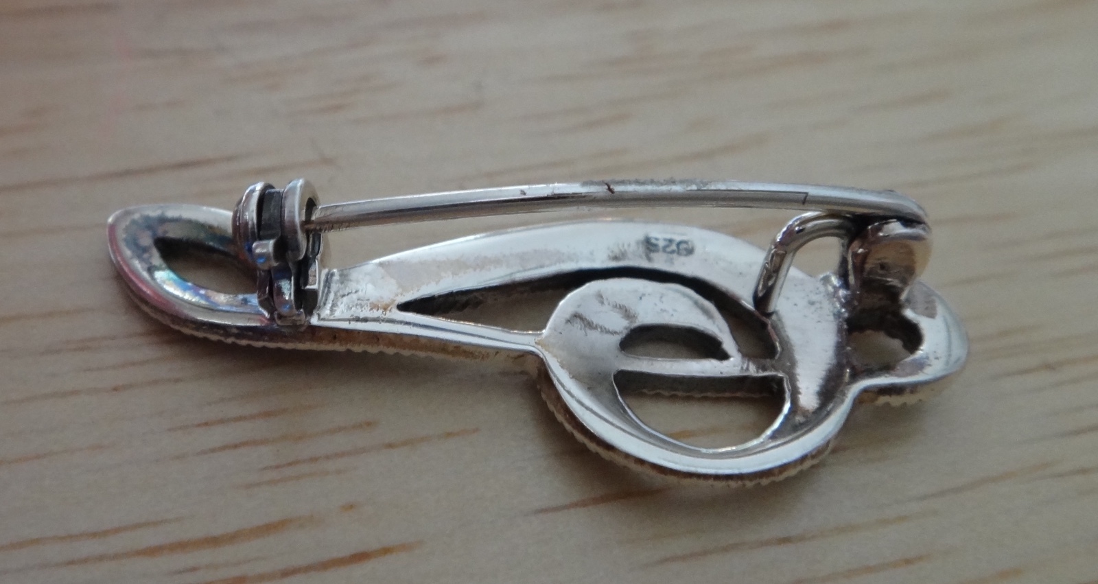 Sterling Silver 31x12mm Marcasite Treble Clef Music Pin