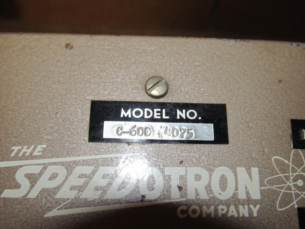 Speedotron Model C-600 Power Pack Brown Line
