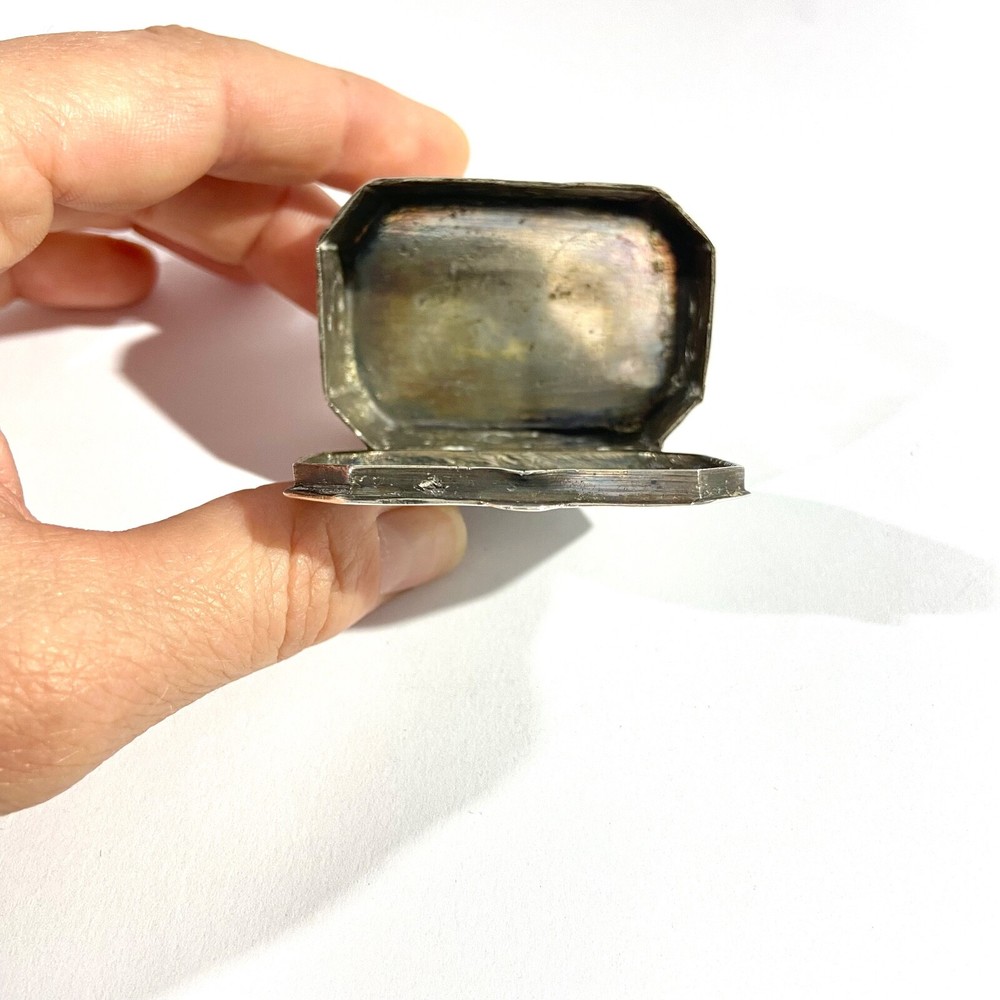 Antique heavy Solid Silver Pillbox , Hallmarked with Medieval scene