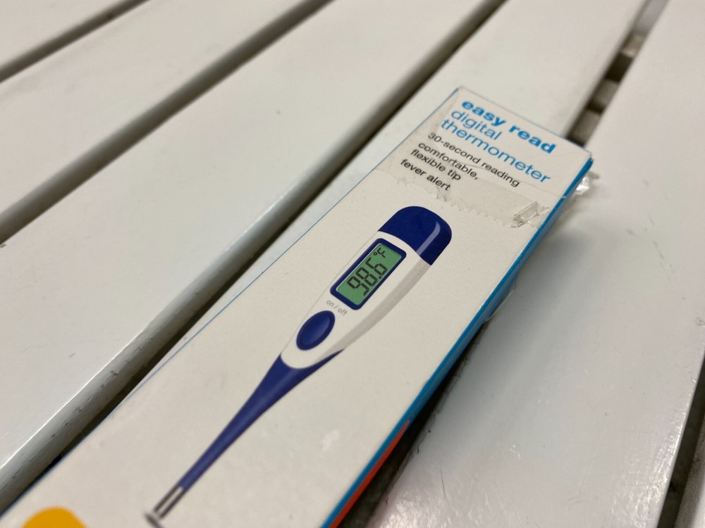 Up & Up Easy Read LCD Digital Thermometer 30 Second Reading Flexible Tip