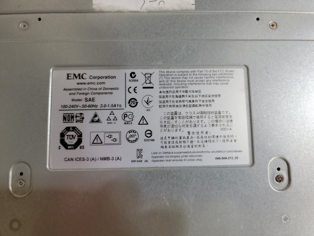EMC SAE Hard Disk Expansion Array 100-562-964 2.5"